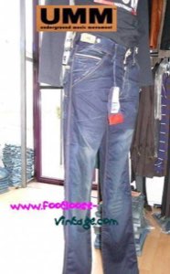 Jeans umm..le meilleur tarif. Jeans umm..le meilleur tarif.