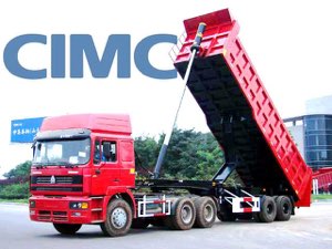 Camion et remorque à benne Camion et remorque à benne