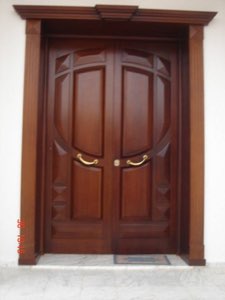 Portes en bois massif