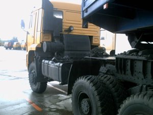 Tracteur routier kamaz 6460