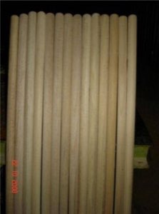 manches à balais en bois