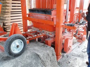 Machine de brique